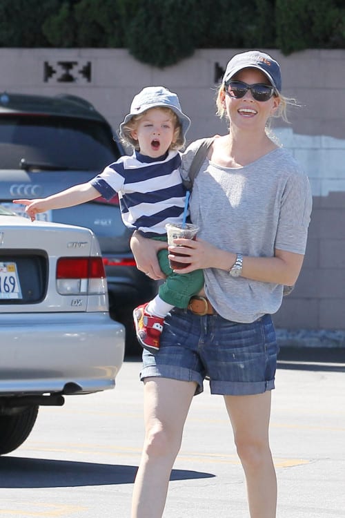 Celebrity Elizabeth Banks and Her Thoughts on Surrogacy - Shared Conception