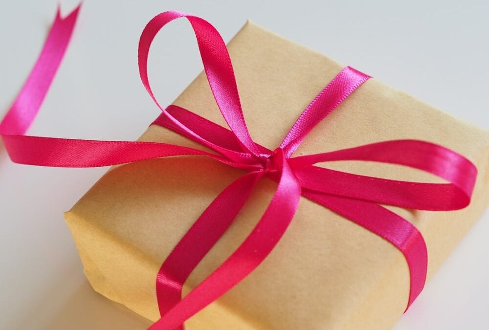 Gifts for your Surrogate – Do you have to buy them?